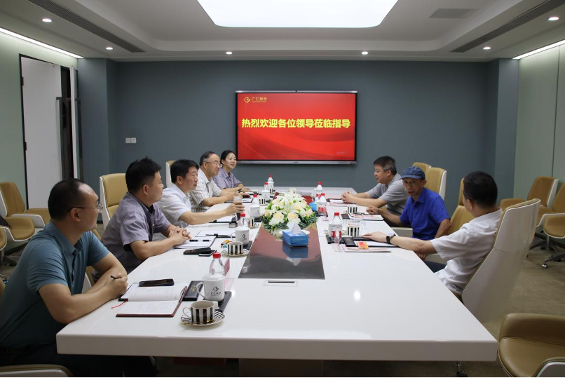 院士工作站主任蒋兴良教授出席我司科技工作专题会